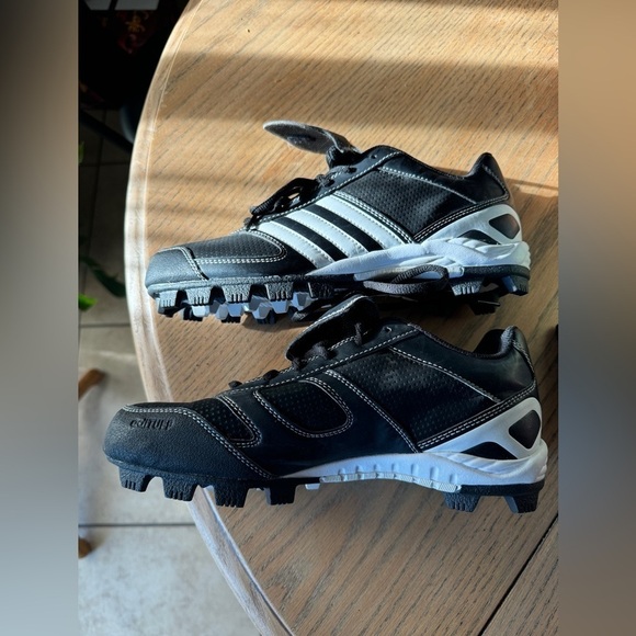 Adidas Cleats - Picture 1 of 2